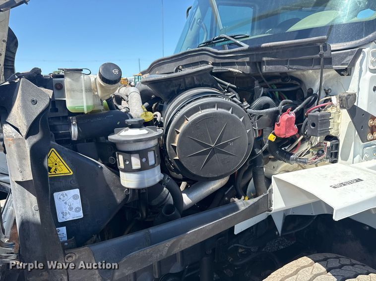 image for item EG5942 2009 International 7500 Crew Cab crane truck