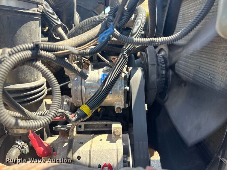 image for item EG5942 2009 International 7500 Crew Cab crane truck