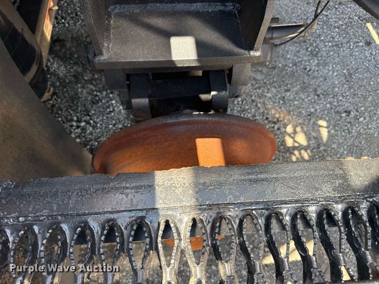 image for item EG5942 2009 International 7500 Crew Cab crane truck