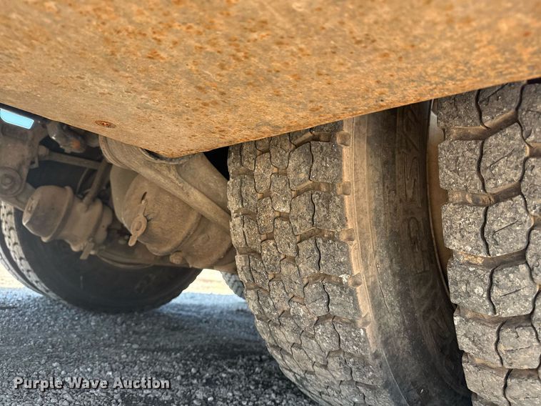 image for item EG5942 2009 International 7500 Crew Cab crane truck