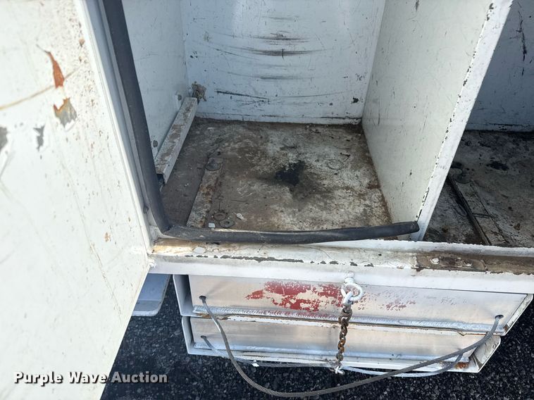 image for item EG5948 2013 Freightliner Business Class M2 digger derrick truck