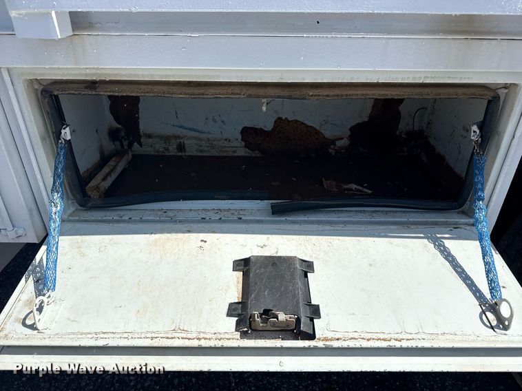 image for item EG5948 2013 Freightliner Business Class M2 digger derrick truck