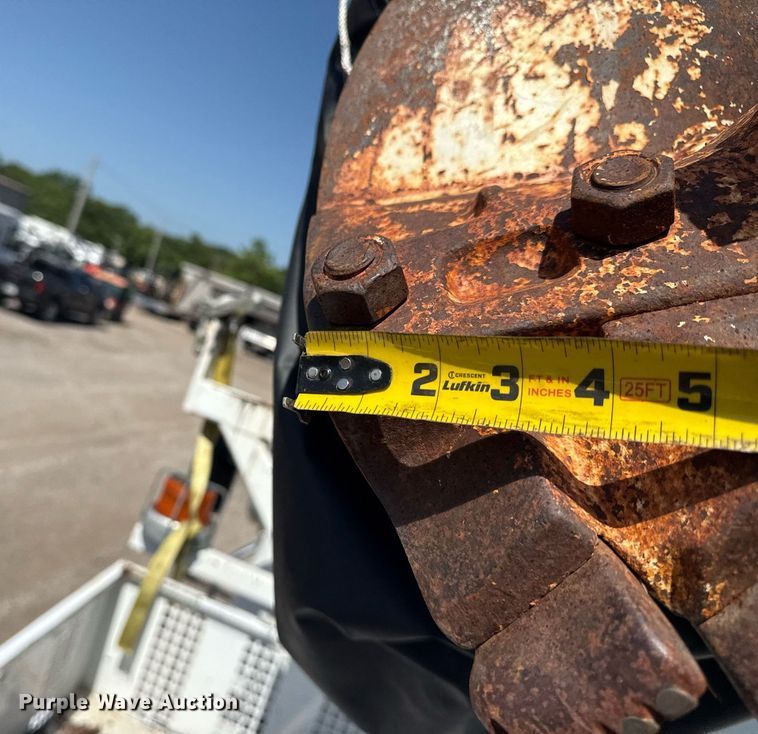 image for item EG5948 2013 Freightliner Business Class M2 digger derrick truck