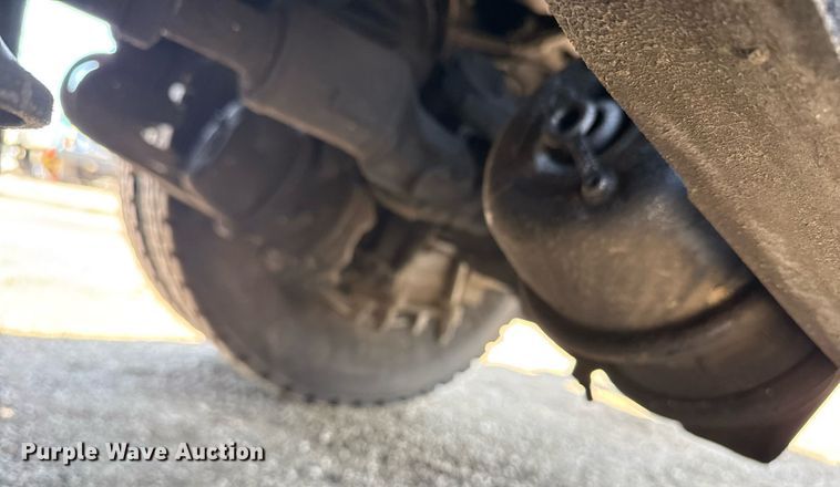 image for item EG5948 2013 Freightliner Business Class M2 digger derrick truck