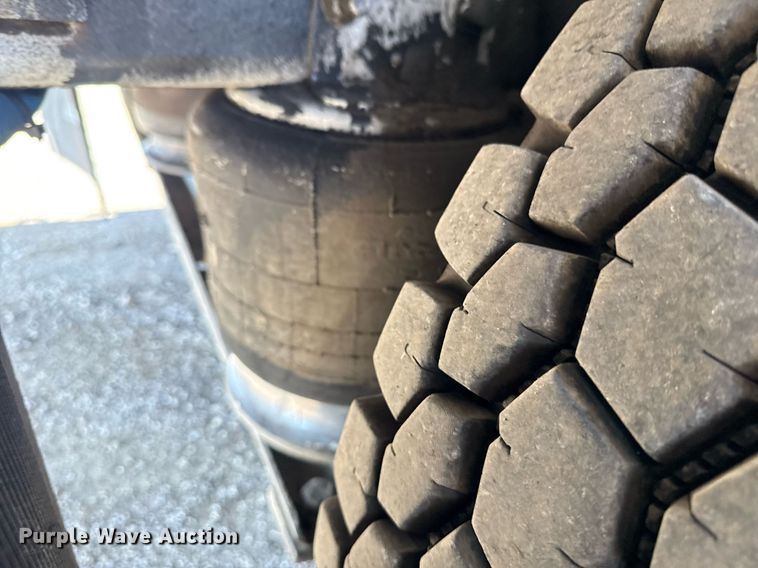 image for item EG5948 2013 Freightliner Business Class M2 digger derrick truck