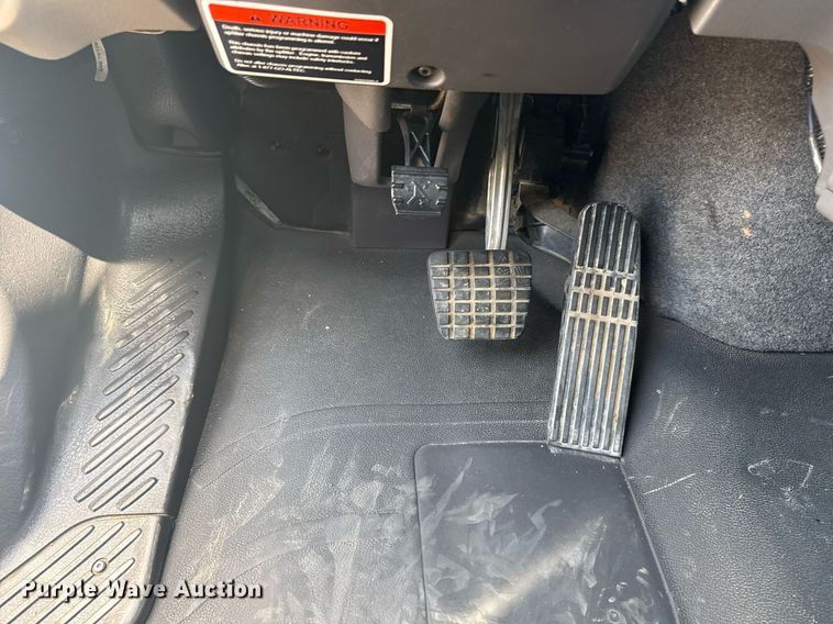 image for item EG5948 2013 Freightliner Business Class M2 digger derrick truck