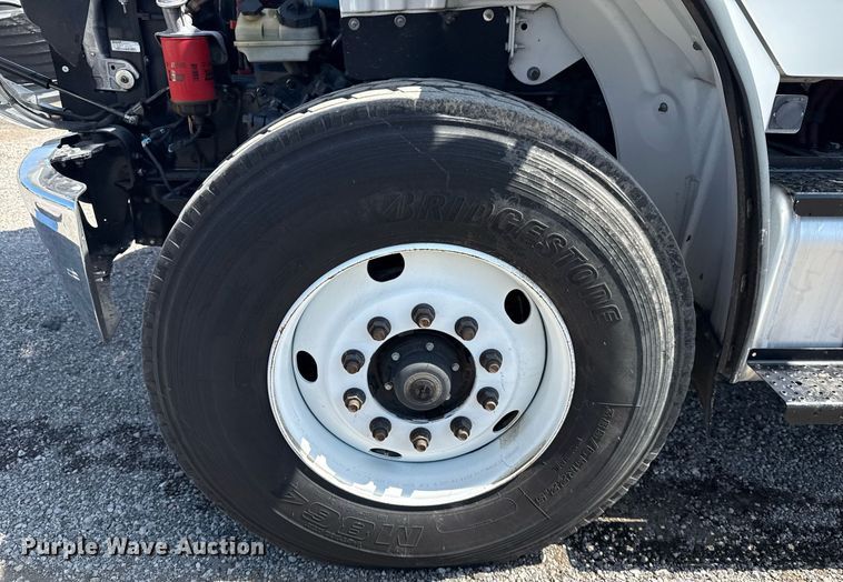 image for item EG5948 2013 Freightliner Business Class M2 digger derrick truck