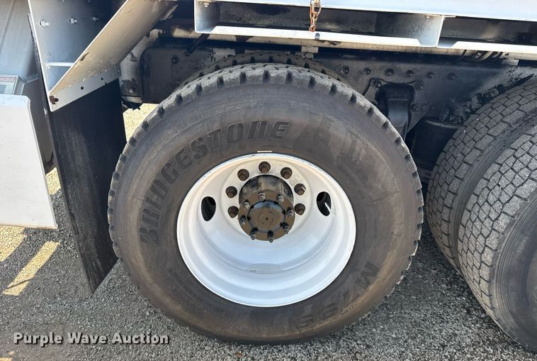 image for item EG5948 2013 Freightliner Business Class M2 digger derrick truck