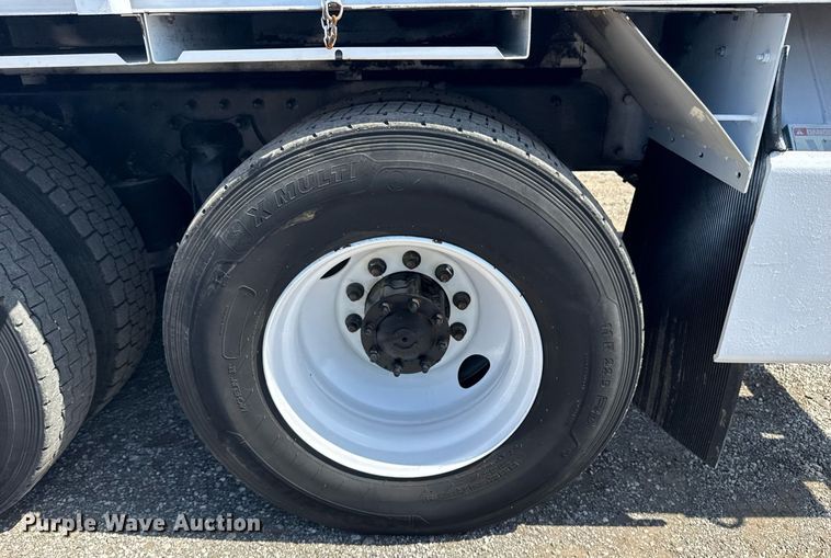 image for item EG5948 2013 Freightliner Business Class M2 digger derrick truck