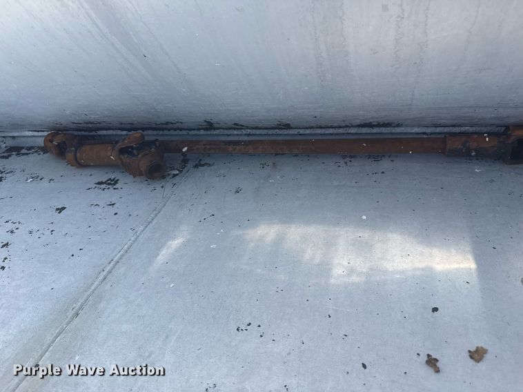 image for item EG5950 2015 Freightliner 114SD vacuum truck