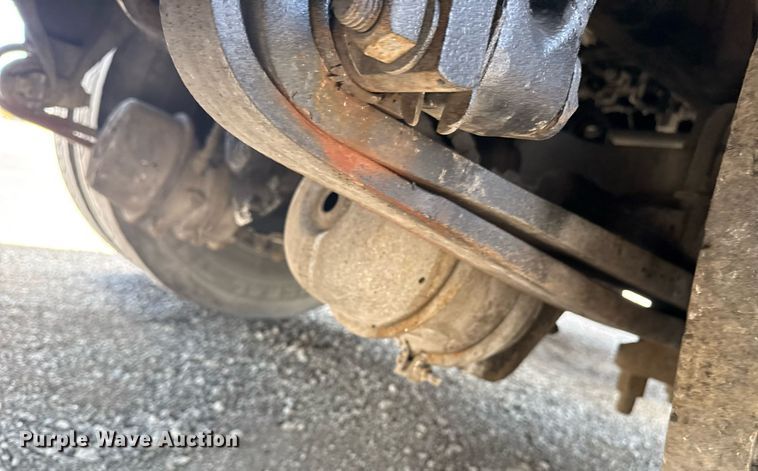 image for item EG5950 2015 Freightliner 114SD vacuum truck