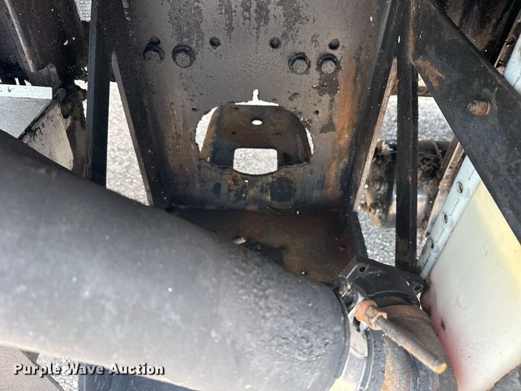 image for item EG5950 2015 Freightliner 114SD vacuum truck