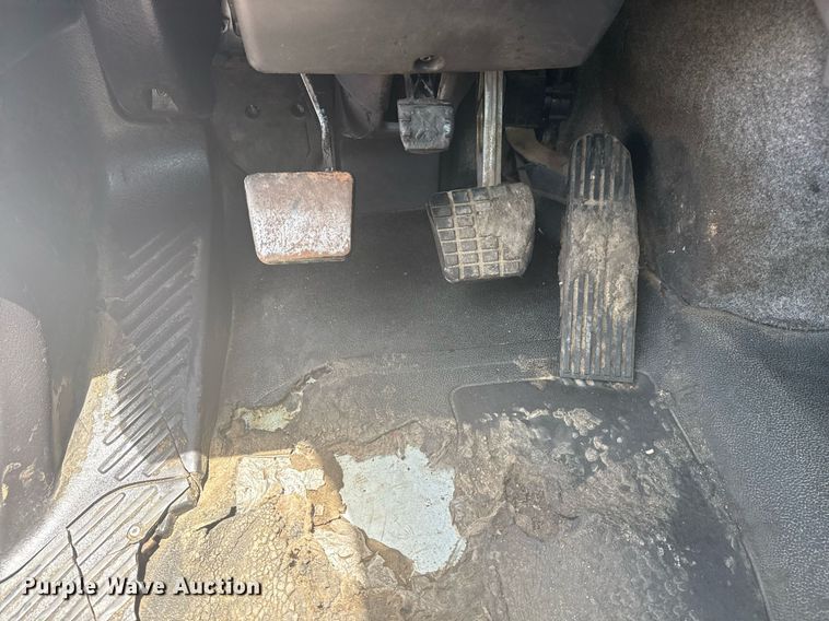 image for item EG5950 2015 Freightliner 114SD vacuum truck