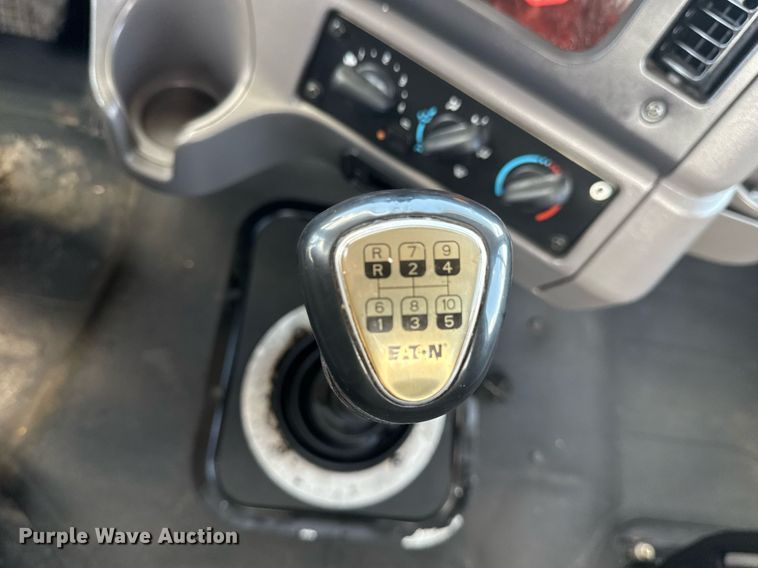 image for item EG5950 2015 Freightliner 114SD vacuum truck