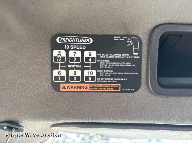 image for item EG5950 2015 Freightliner 114SD vacuum truck