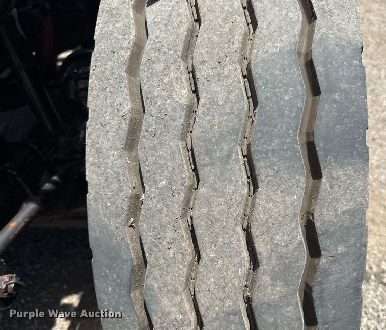 image for item EG5950 2015 Freightliner 114SD vacuum truck