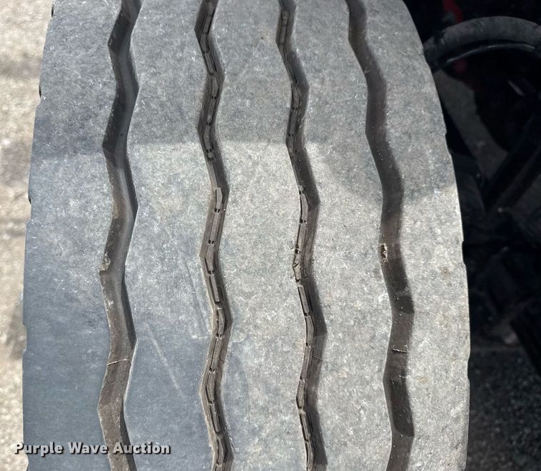 image for item EG5950 2015 Freightliner 114SD vacuum truck