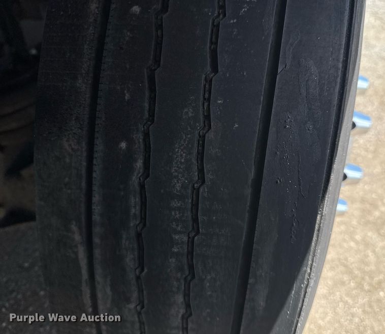 image for item EG5950 2015 Freightliner 114SD vacuum truck