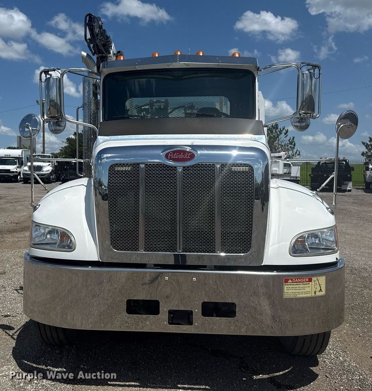 image for item EG5952 2019 Peterbilt 337 crane truck