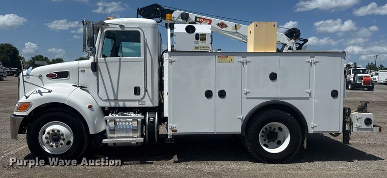 image for item EG5952 2019 Peterbilt 337 crane truck