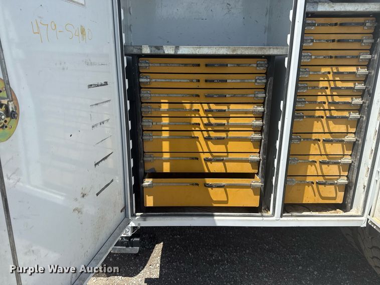 image for item EG5952 2019 Peterbilt 337 crane truck