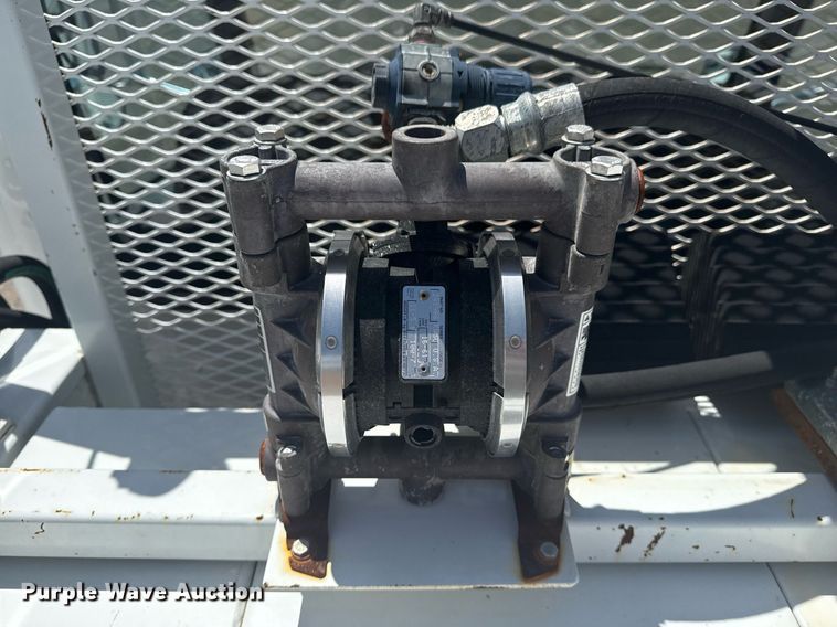 image for item EG5952 2019 Peterbilt 337 crane truck