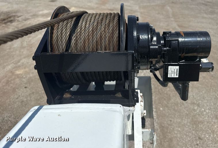 image for item EG5952 2019 Peterbilt 337 crane truck