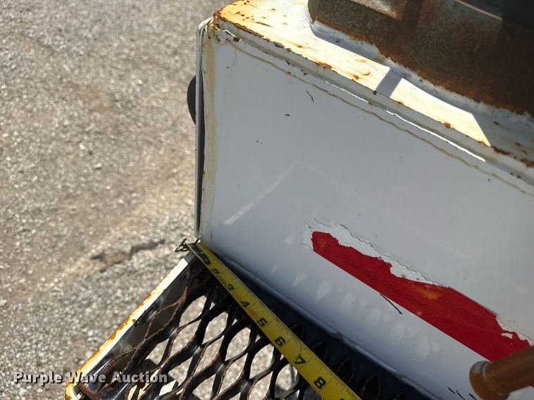 image for item EG5952 2019 Peterbilt 337 crane truck