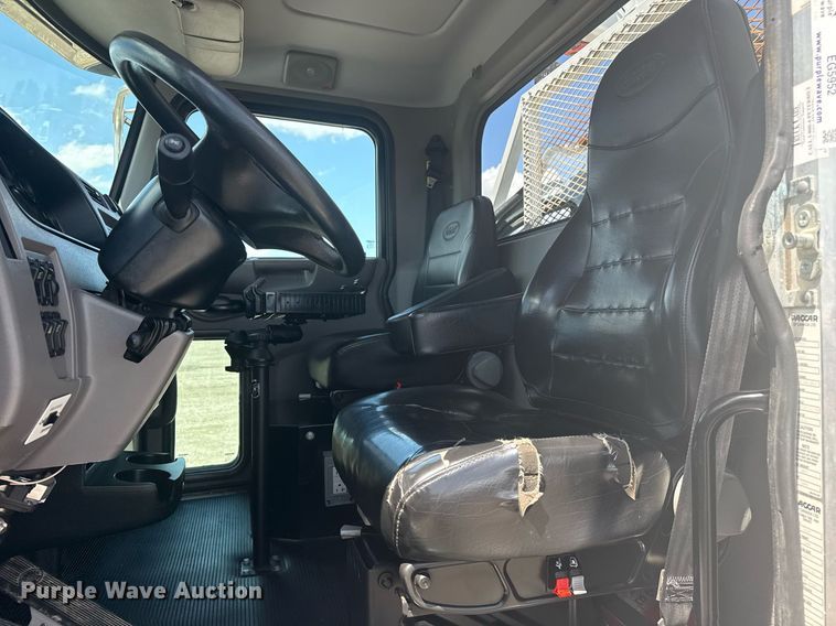 image for item EG5952 2019 Peterbilt 337 crane truck