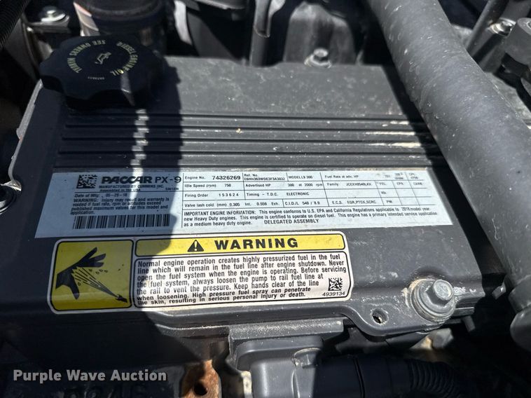 image for item EG5952 2019 Peterbilt 337 crane truck