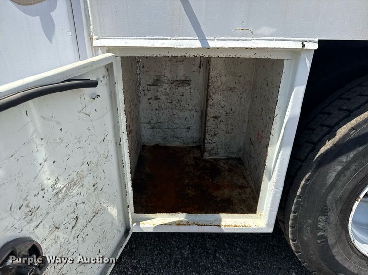 image for item EG5953 2012 International 7600 Crew Cab crane truck