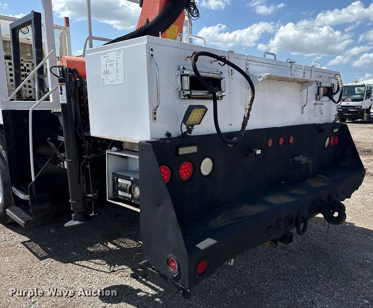 image for item EG5953 2012 International 7600 Crew Cab crane truck