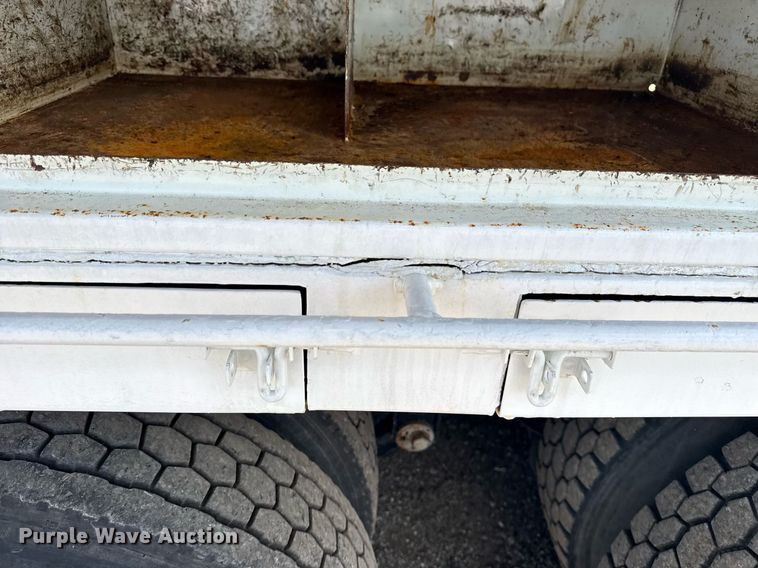 image for item EG5953 2012 International 7600 Crew Cab crane truck