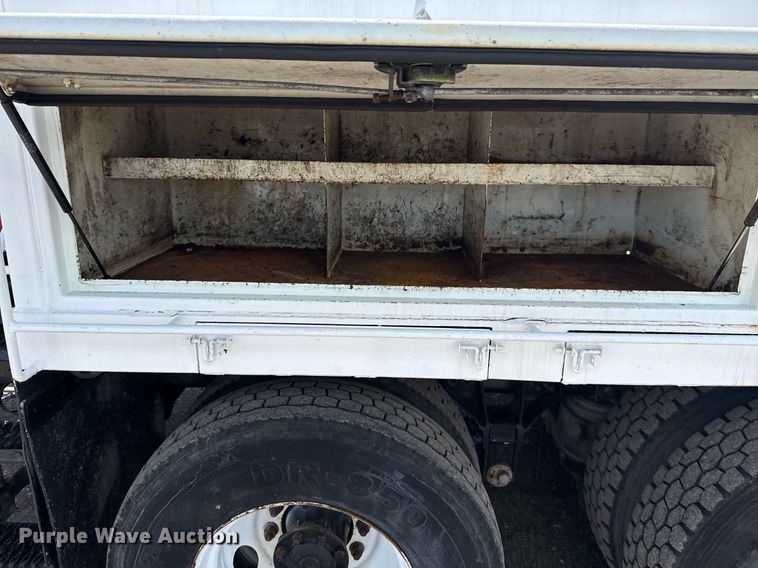 image for item EG5953 2012 International 7600 Crew Cab crane truck