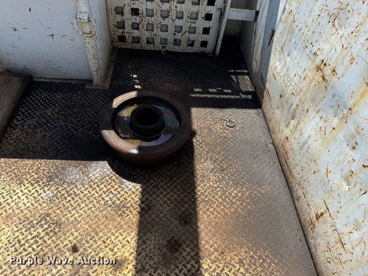 image for item EG5953 2012 International 7600 Crew Cab crane truck