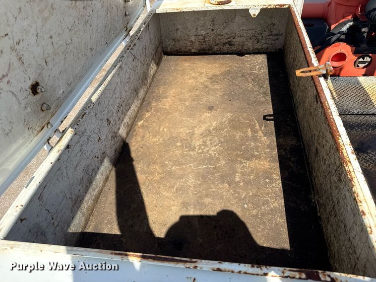 image for item EG5953 2012 International 7600 Crew Cab crane truck