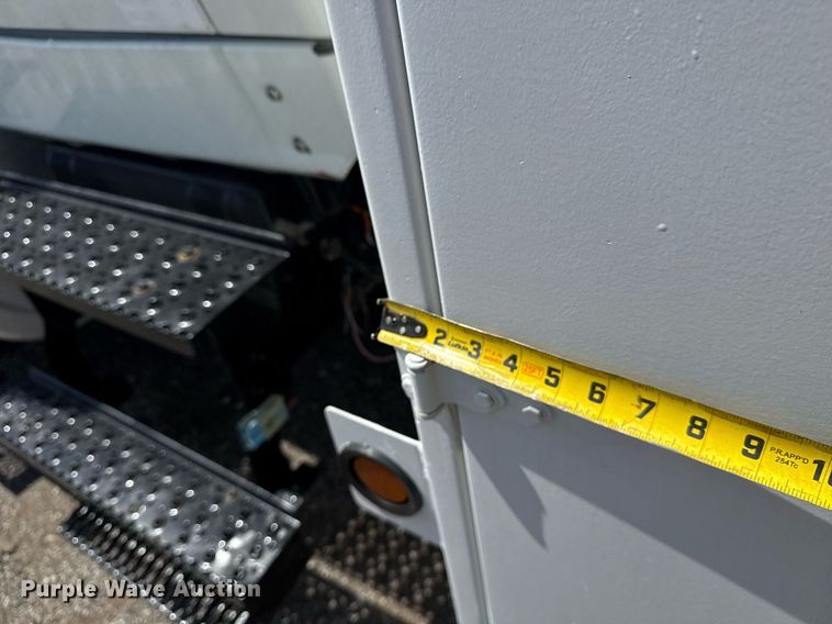 image for item EG5953 2012 International 7600 Crew Cab crane truck