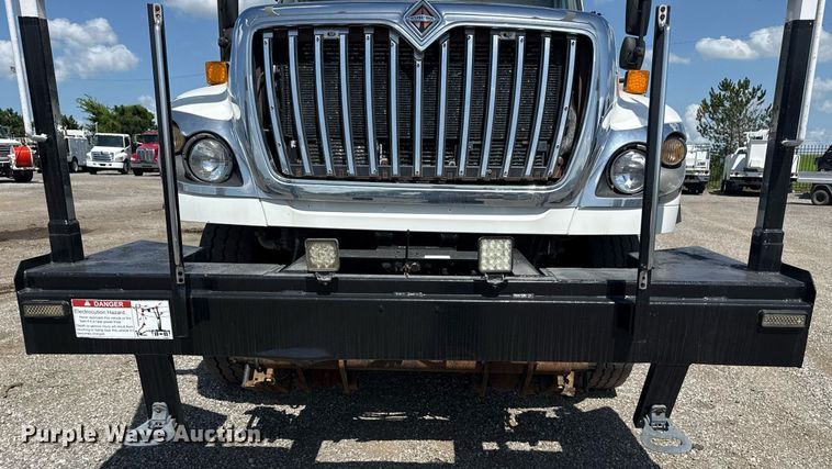 image for item EG5953 2012 International 7600 Crew Cab crane truck