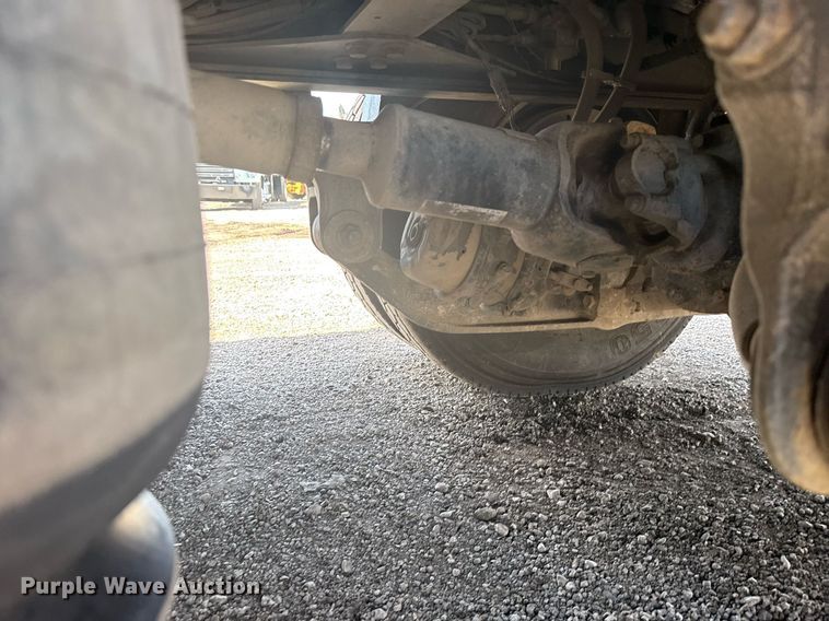 image for item EG5953 2012 International 7600 Crew Cab crane truck