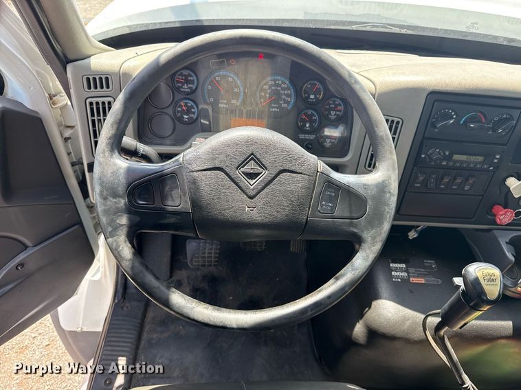 image for item EG5953 2012 International 7600 Crew Cab crane truck