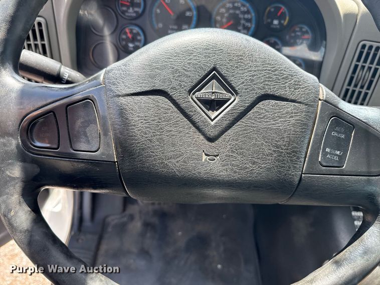 image for item EG5953 2012 International 7600 Crew Cab crane truck