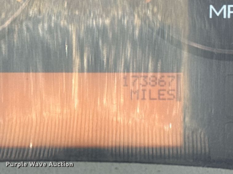 image for item EG5953 2012 International 7600 Crew Cab crane truck