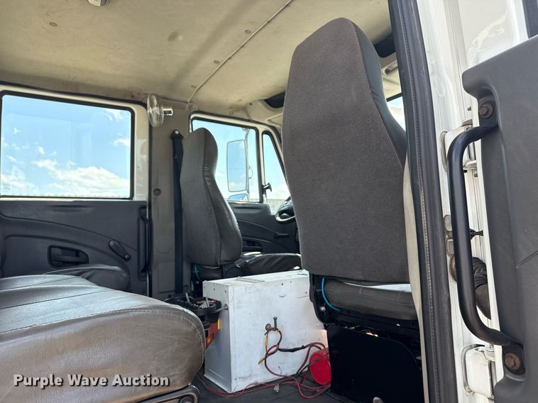 image for item EG5953 2012 International 7600 Crew Cab crane truck