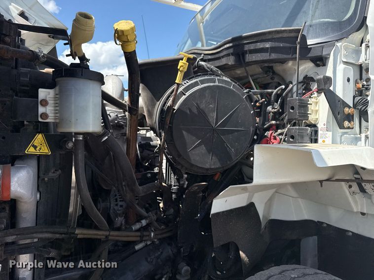 image for item EG5953 2012 International 7600 Crew Cab crane truck