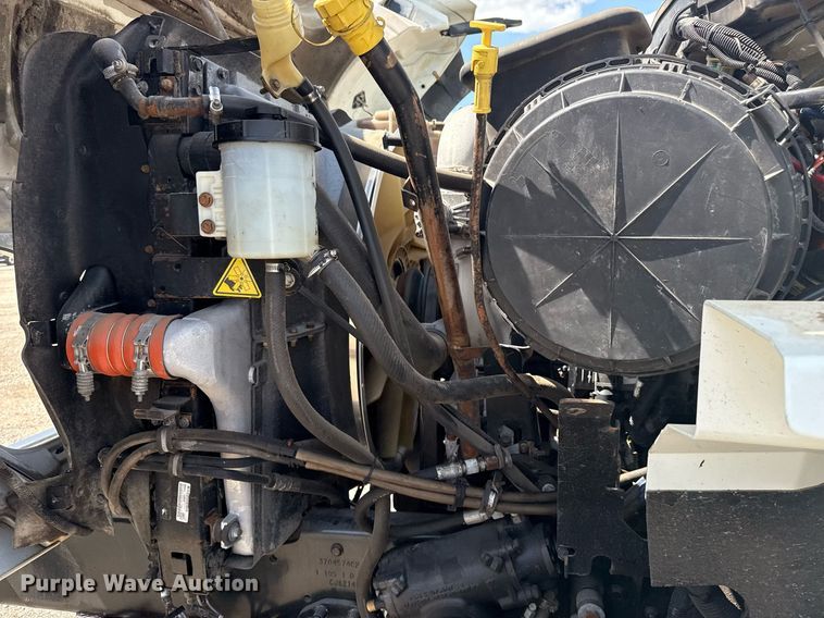 image for item EG5953 2012 International 7600 Crew Cab crane truck