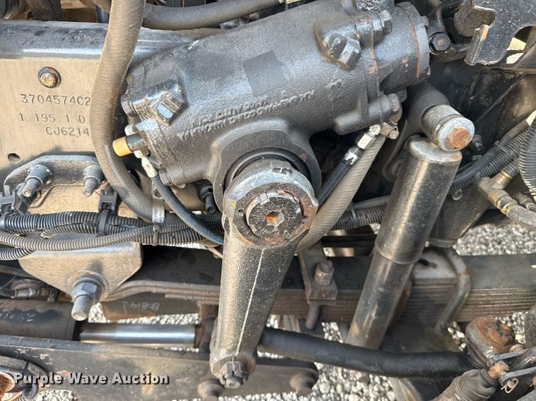 image for item EG5953 2012 International 7600 Crew Cab crane truck