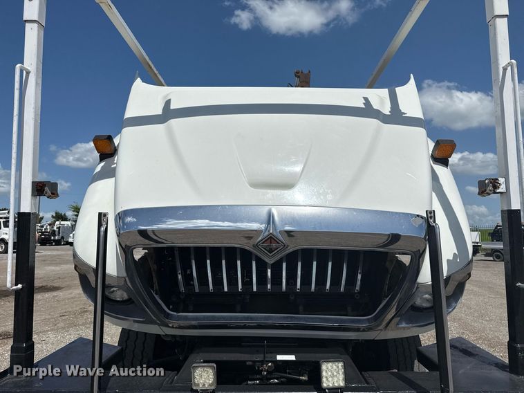 image for item EG5953 2012 International 7600 Crew Cab crane truck