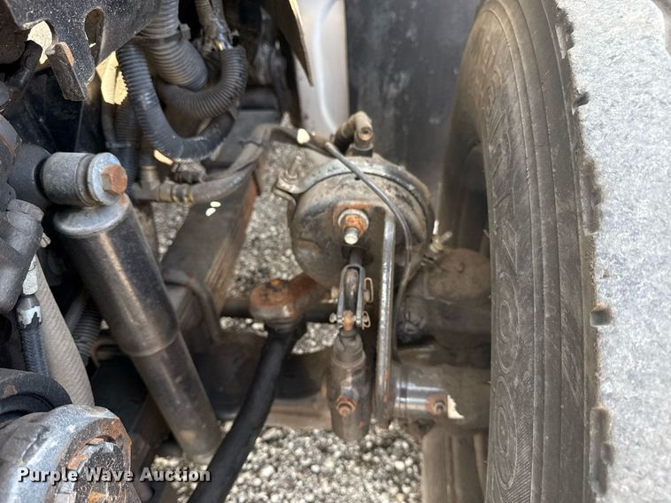 image for item EG5953 2012 International 7600 Crew Cab crane truck