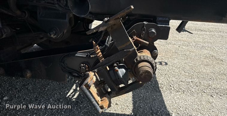 image for item EG5953 2012 International 7600 Crew Cab crane truck