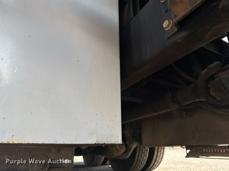 image for item EG5953 2012 International 7600 Crew Cab crane truck